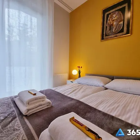 365pam - Faraon 21 * Ustronie Morskie